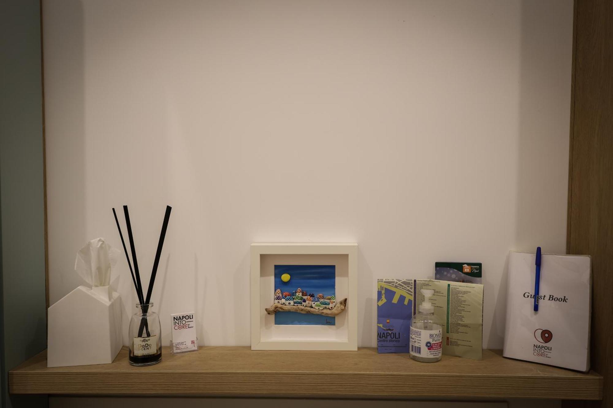 Napoli Into Core - Bed & Breakfast Ngoại thất bức ảnh